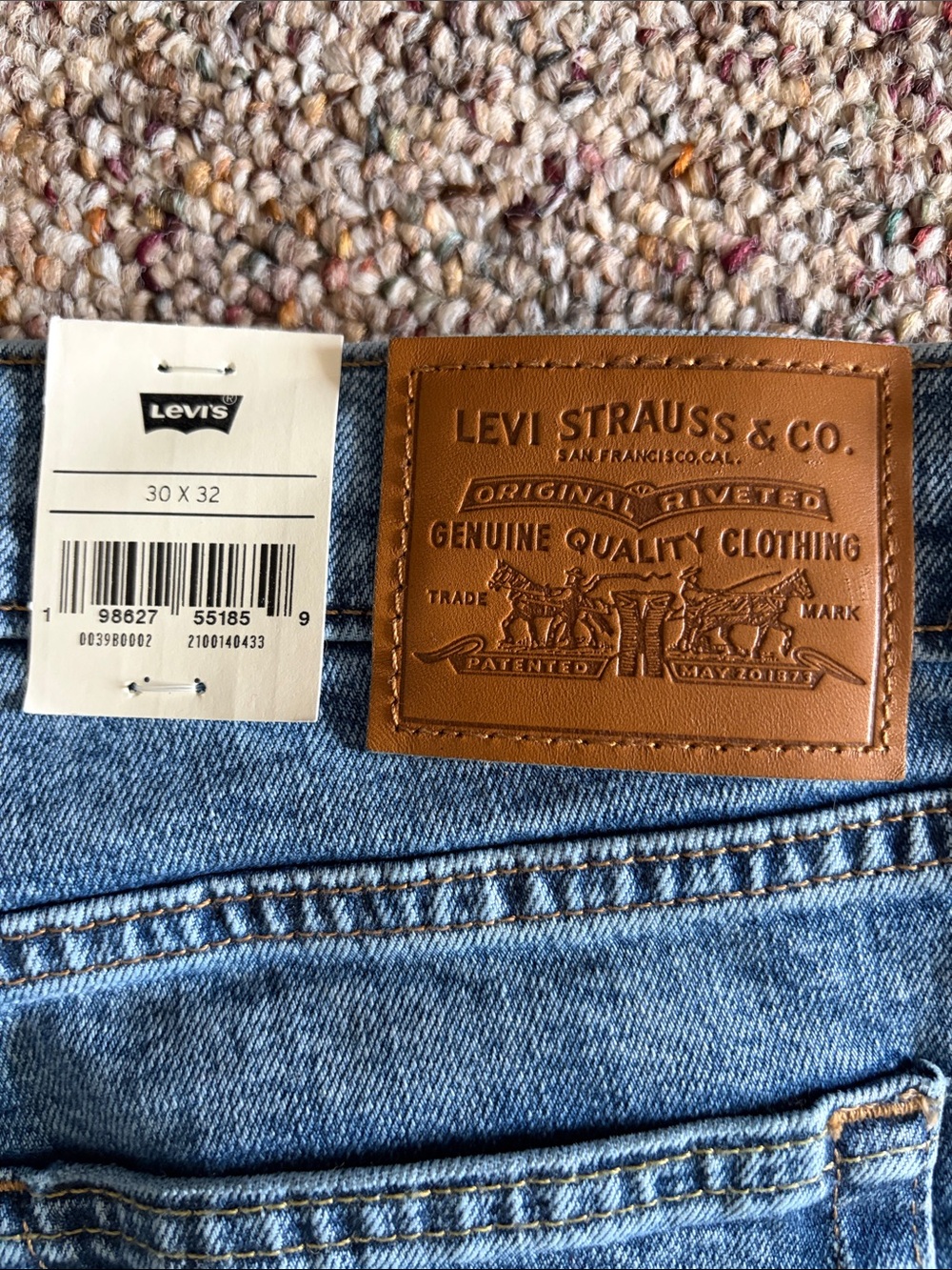 Levi's Light Blue High Waist Wide/Straight Jeans - Picture 5 of 5